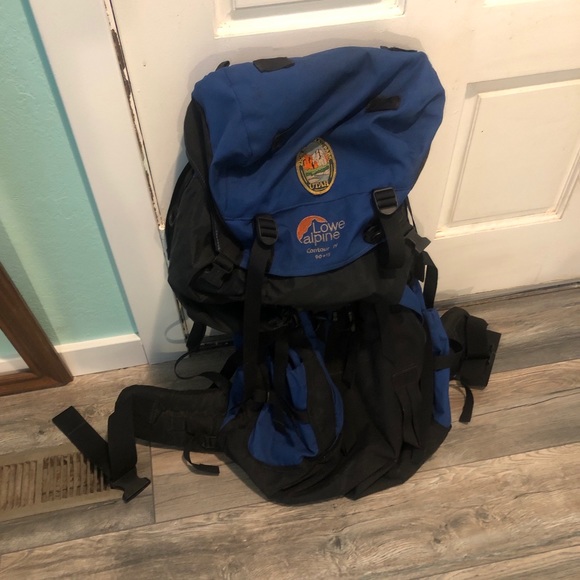 lowe alpine contour iv